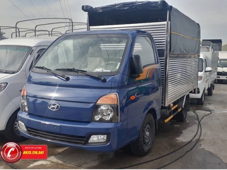 Xe tải HyunDai Porter 1t5 thùng mui bạt.