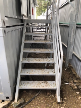 Container toilet mới