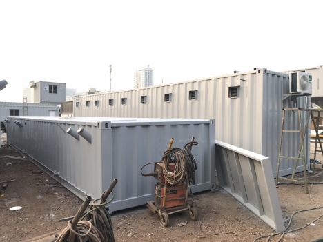 Container toilet mới