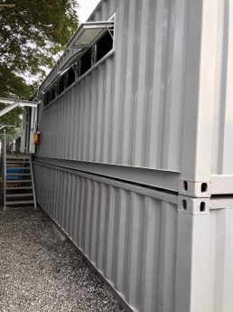 Container toilet mới