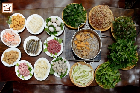 Lẩu cua không lồ nhà Pao Quán