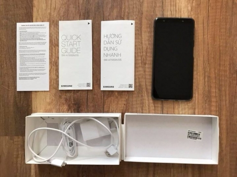 Samsung Galaxy A7 2018 - Bão sale 12/12