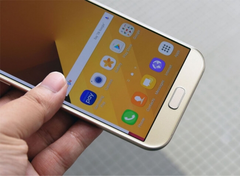 Giảm giá siêu sốc - Samsung Galaxy A7 128GB giá chỉ 6.990.000đ