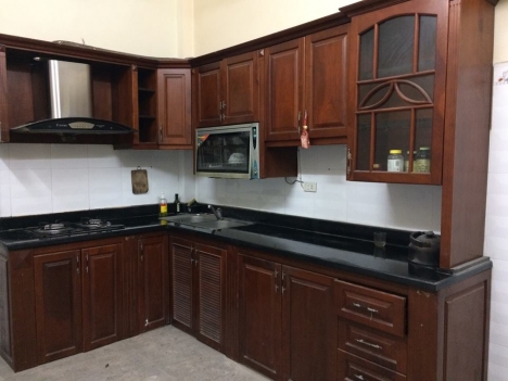 Cho thuê nhà tại trung kính làm vp, ở full đồ 4T*22tr