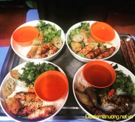 Quán Bún Nem Nướng Ngon Quận 7