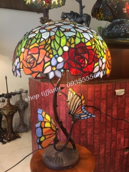 Đèn Bàn Tiffany Hoa Hồng Bướm
