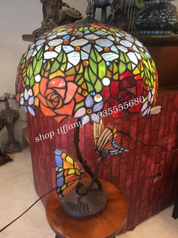 Đèn Bàn Tiffany Hoa Hồng Bướm