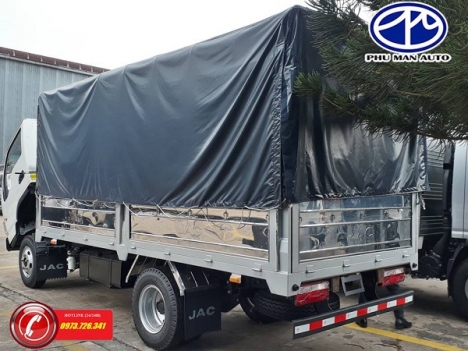 Xe tải JAC 2t4 Động cơ ISUZU thùng dài 4m4.