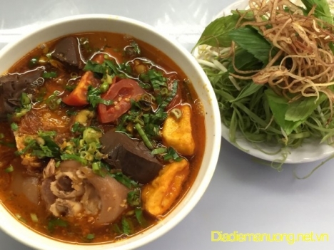 Quán Bún Riêu, Canh Bún, Bánh Đa Cua Quận 10