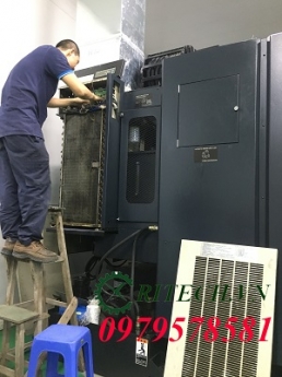 CHUYÊN SỬA NHANH CHÓNG MÁY PHAY CNC MAKINO V55 LỖI BỘ LÀM MÁT TRỤC CHÍNH TẠI KCN QUANG MINH