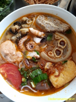 Quán Bún Riêu Ngon Quận 5
