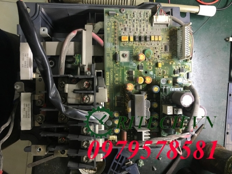 Sửa nhanh chóng biến tần Fuji mega lỗi run là bị 4 dấu gạch ngang không chạy