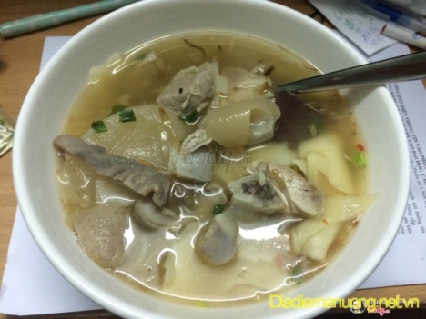 Quán Hoành Thánh Lá Ngon Quận 3