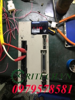 Sửa chuyên nghiệp servo Yaskawa SGD7S bị lỗi chỉ hiển thị gạch ngang ở màn hình