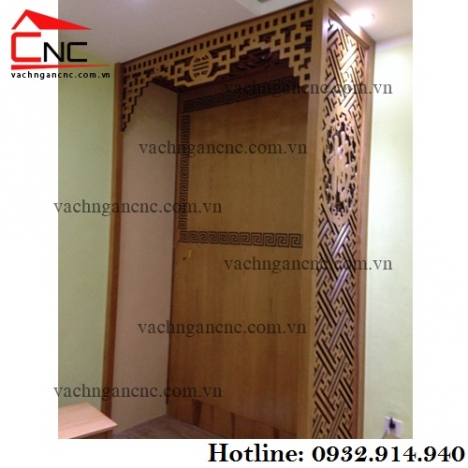 Ngăn phòng khách và phòng thờ với vách ngăn trang trí cnc