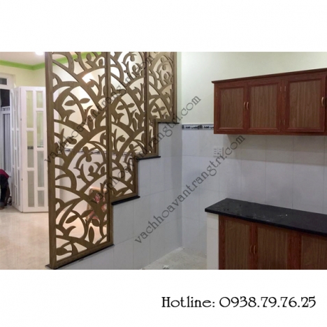 Thiết kế hiện đại cho vách ngăn cầu thang tam cấp đẹp