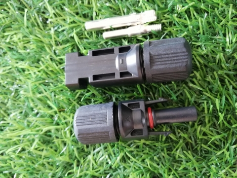 Jack nối cáp điện năng lượng mặt trời mc4