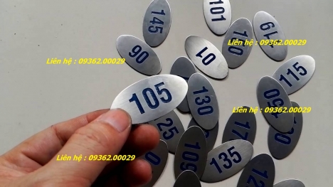 Biển số bàn mica- Nhận làm thẻ số để bàn theo yêu cầu