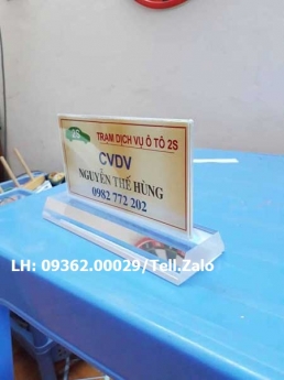 3 loại biển chức danh, kệ chức danh được sử dụng nhiều năm 2018