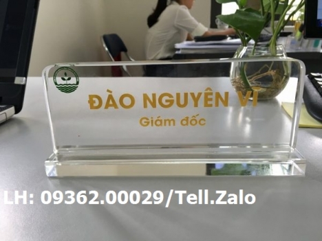 3 loại biển chức danh, kệ chức danh được sử dụng nhiều năm 2018