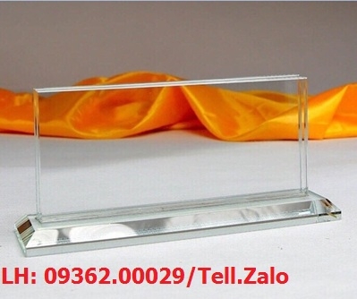 3 loại biển chức danh, kệ chức danh được sử dụng nhiều năm 2018