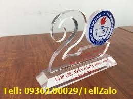 Bán các loại kỉ niệm chương, quà tặng mica giá rẻ tại Thanh Xuân