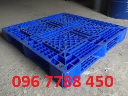 pallet nhựa có chân kê, pallet dùng xe nâng,pallet lớn giá sĩ,pallet công nghiệp