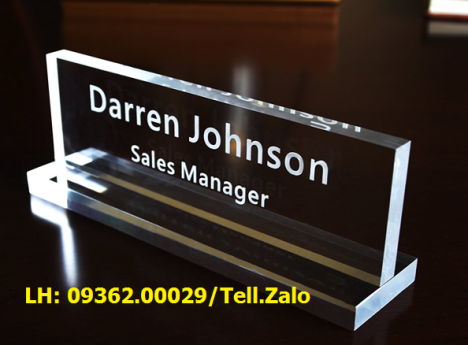 3 loại biển chức danh, kệ chức danh được sử dụng nhiều năm 2018