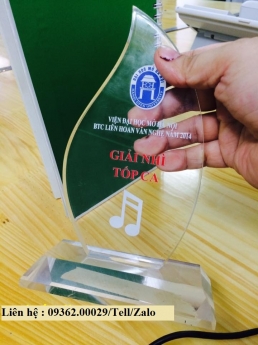 Bán các loại kỉ niệm chương, quà tặng mica giá rẻ tại Thanh Xuân