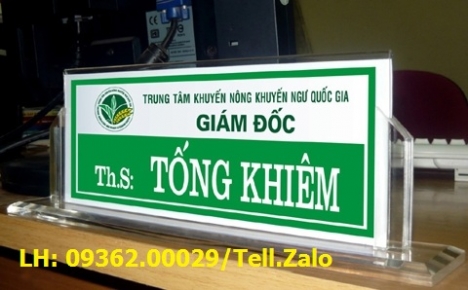 3 loại biển chức danh, kệ chức danh được sử dụng nhiều năm 2018