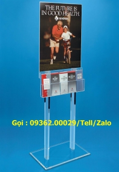 Kệ mica, kệ tài liệu, kệ đựng tờ rơi bằng mica để đất