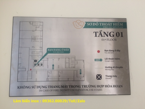 Biển hướng dẫn sử dụng thang máy bằng mica, inox