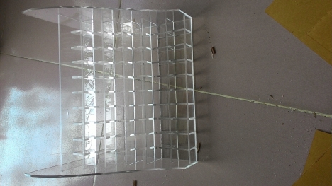 Làm kệ mỹ phẩm mica lấy luôn trong ngày giá rẻ