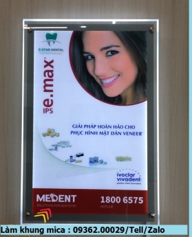 Các mẫu khung mica treo tường, khung poster treo tường bằng mica