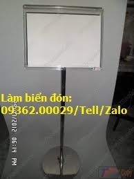 Bán các loại biển đón sân bay, biển cầm tay đón khách có sẵn