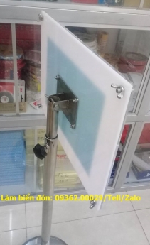 Bán các loại biển đón sân bay, biển cầm tay đón khách có sẵn