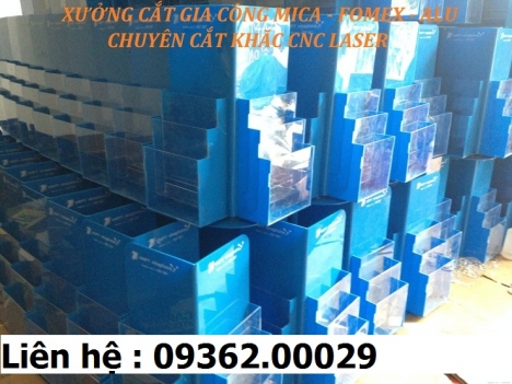 Sản phẩm khay mica đựng tờ rơi, kệ xoay mica 3 mặt