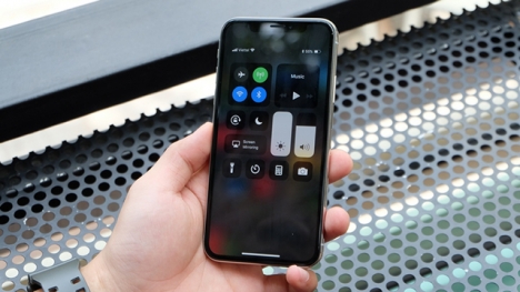 Giảm giá sốc cuối tuần - Iphone X 64GB siêu rẻ