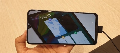 Giảm giá sốc 2 ngày cuối tuần - SamSung Galaxy A30