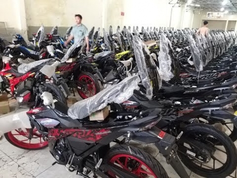 Chuyên bán các loại xe máy như: - HONDA SH  - SATRIA Lh: 0775.546.960 ( A.Bảo )