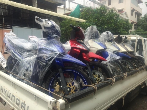 Chuyên bán các loại xe máy như: - HONDA SH  - SATRIA Lh: 0775.546.960 ( A.Bảo )