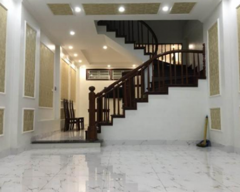 nhà riêng Kim Mã  60m2 x 3 tầng đủ nội thất 3PN