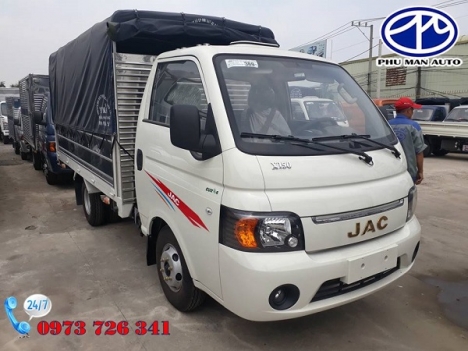 Xe tải JAC 1t25 thùng bạt inox mở bửng hông.