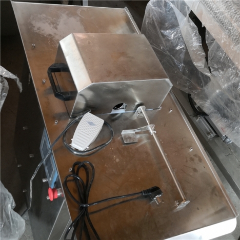 Máy buộc chỉ xúc xích 1 đường  DFHF65263