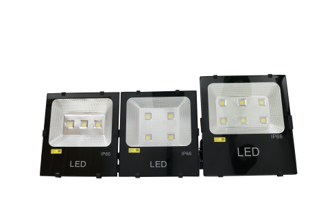 Cung cấp các mẫu đèn đường đèn pha chính hãng philips giá xưởng