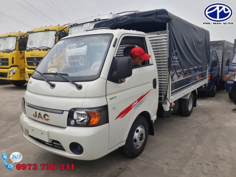 Xe tải JAC 990kg máy xăng trả trước 40 triệu.