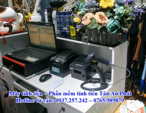 Lắp đặt tận nơi máy tính tiền cho shop quần áo tại Bình Dương