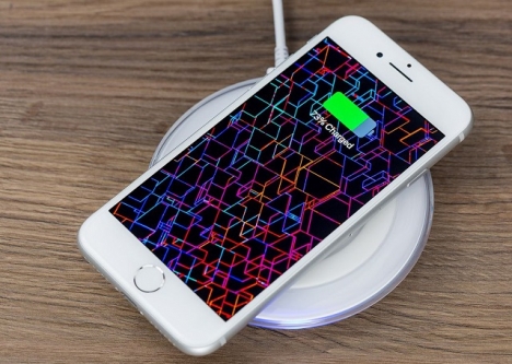 Dĩ An bán Iphone 8 plus 64GB giá cực rẻ