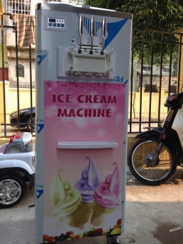 Máy làm kem tươi BQ 320 1102