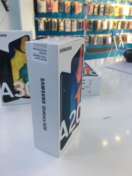 Samsung A20 3,890k trả góp 0Đ chỉ tại Dĩ An